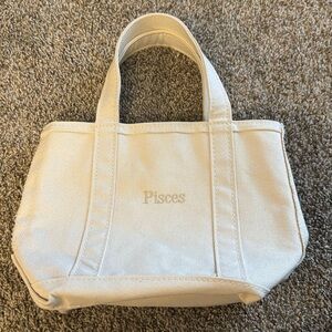 LL bean tote Pisces short handles small size